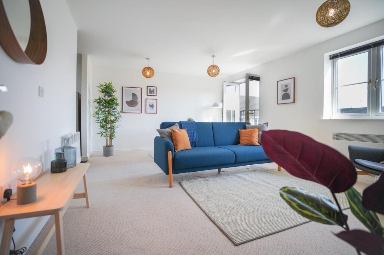 Stylish Apartment With Private Parking 卡迪夫 外观 照片