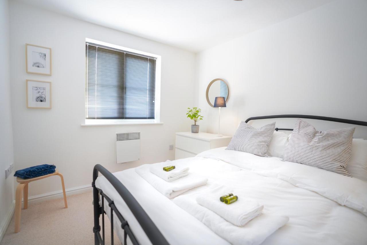 Stylish Apartment With Private Parking 卡迪夫 外观 照片