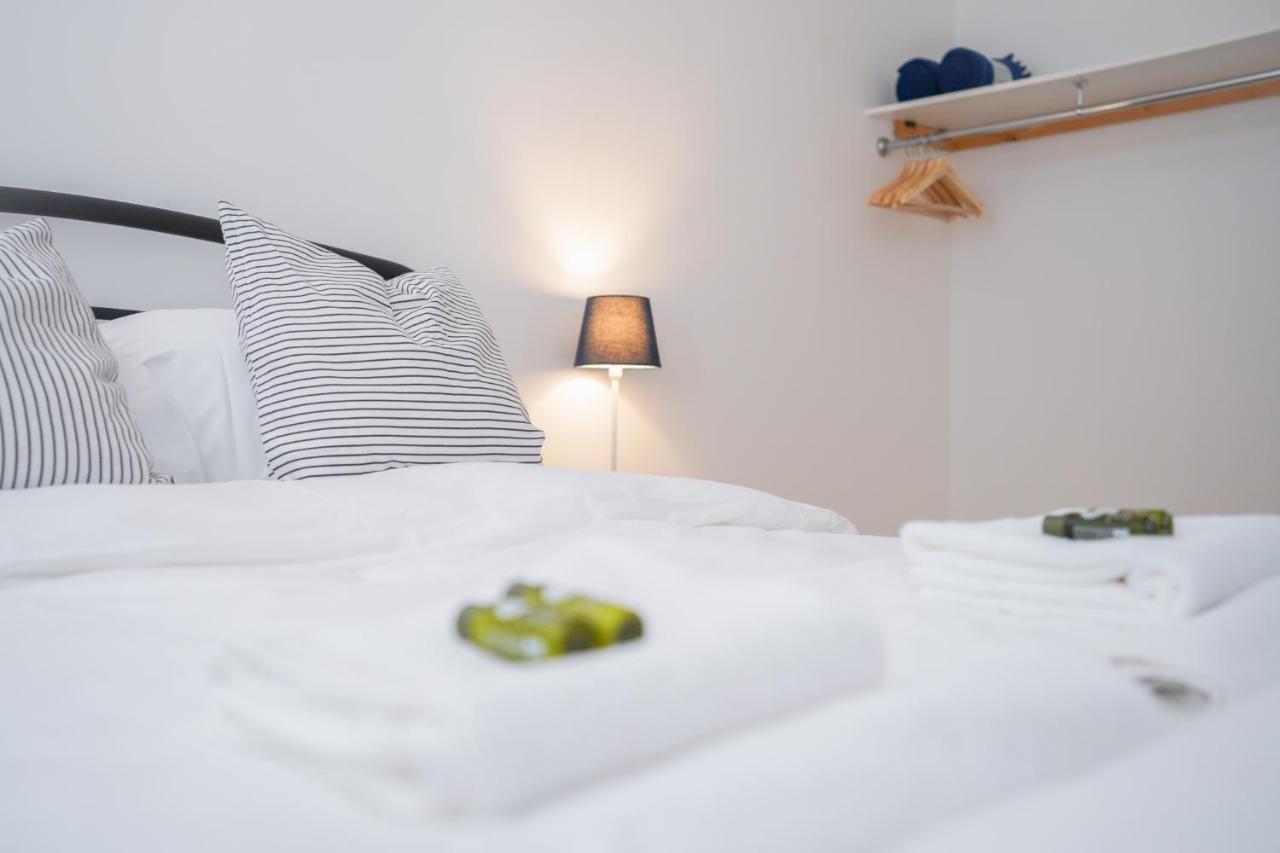 Stylish Apartment With Private Parking 卡迪夫 外观 照片